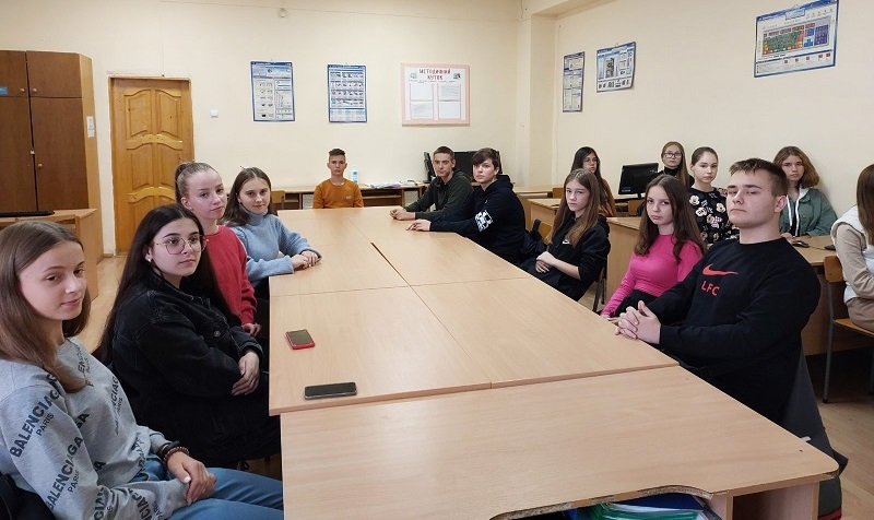 СТУДЕНТИ МУКАЧІВСЬКОГО ФАХОВОГО КОЛЕДЖУ ВІДЗНАЧИЛИ МІЖНАРОДНИЙ ДЕНЬ МИРУ